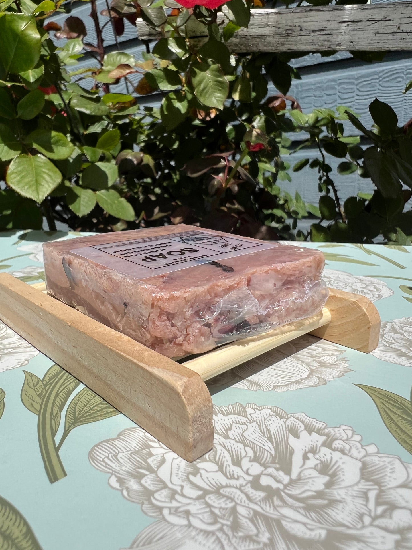 Hibiscus Grapefruit & Helichrysum - Handcrafted Face Soap